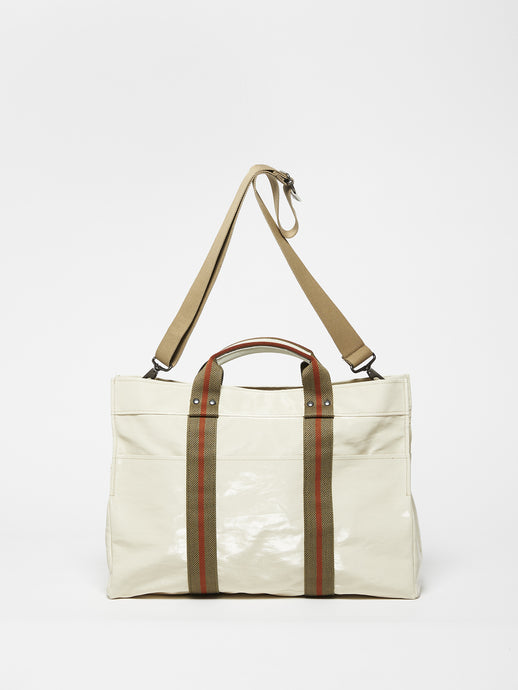 Coated Linen Weekender in Crema, Jack Gomme