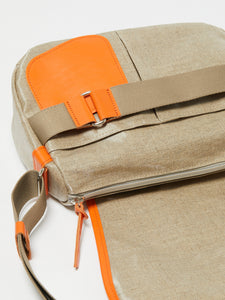 Coated Linen Shoulderbag Crossbody in Natural/Orange Jack Gomme